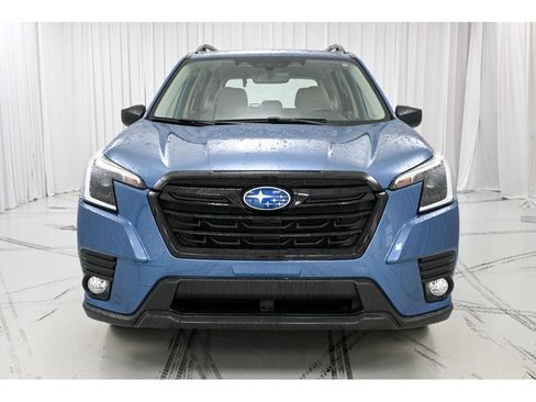 Used 2022 Subaru Forester image 3
