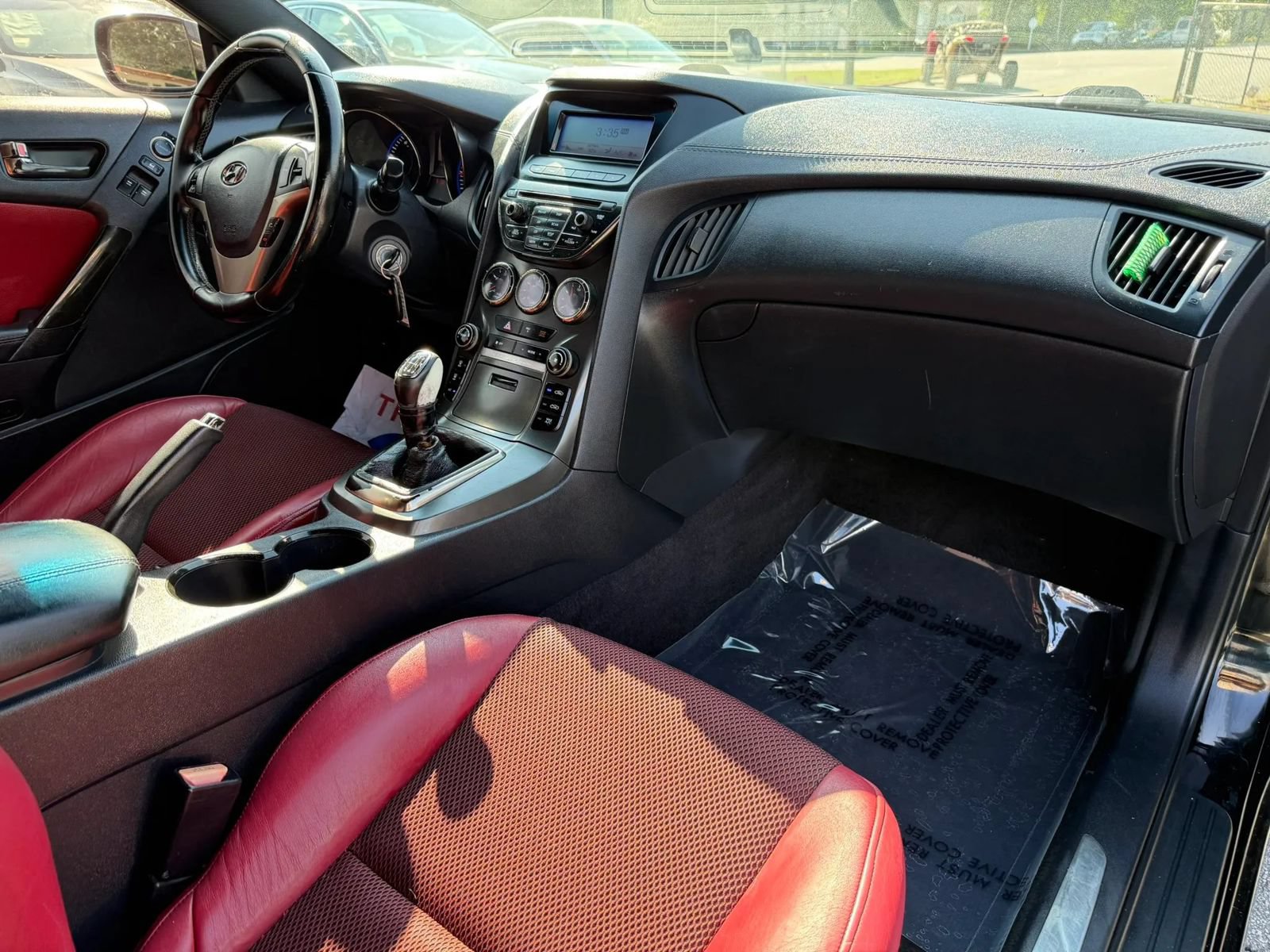 Used 2013 Hyundai Genesis 2.0T RWD image 9