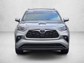 Used 2022 Toyota Highlander XLE video 2