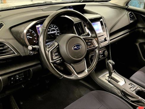 Used 2019 Subaru Crosstrek 2.0i Premium w/ Eyesight System image 12