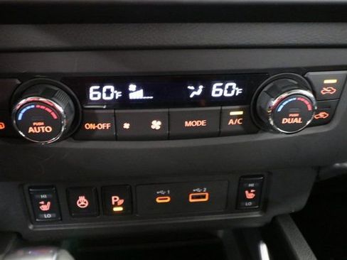 New 2025 Nissan Frontier SV w/ SV Convenience Package image 10