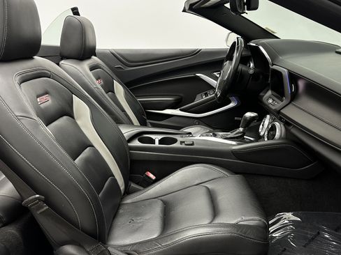 Used 2020 Chevrolet Camaro SS image 27