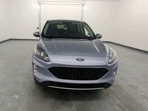 Used 2022 Ford Escape SEL image 2