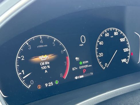 Used 2025 Honda Pilot EX-L image 16