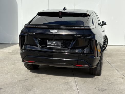 Used 2024 Cadillac Lyriq Sport w/ LPO, Floor Liner Package AWD/4WD image 6