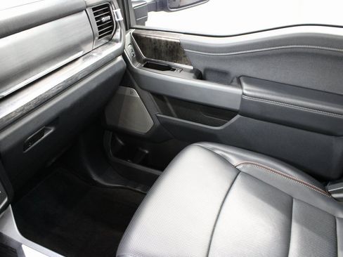 Used 2023 Ford F250 Lariat w/ Lariat Ultimate Package image 27