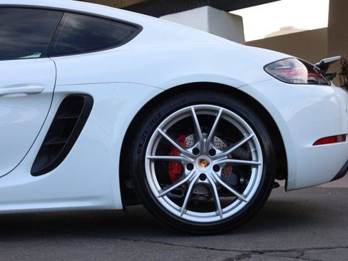 Used 2019 Porsche 718 Cayman S RWD image 50