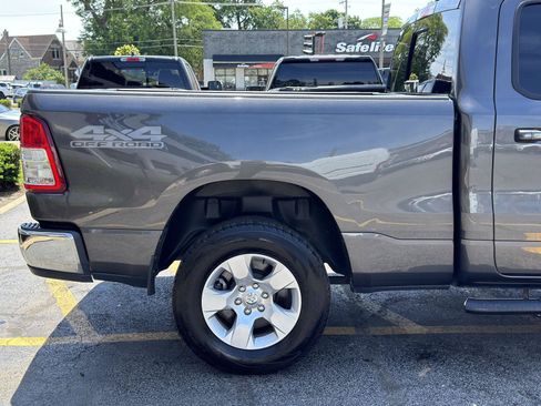 Used 2020 RAM 1500 Big Horn AWD/4WD image 13