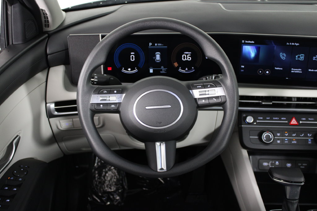 Certified 2026 Hyundai Tucson SE FWD image 10