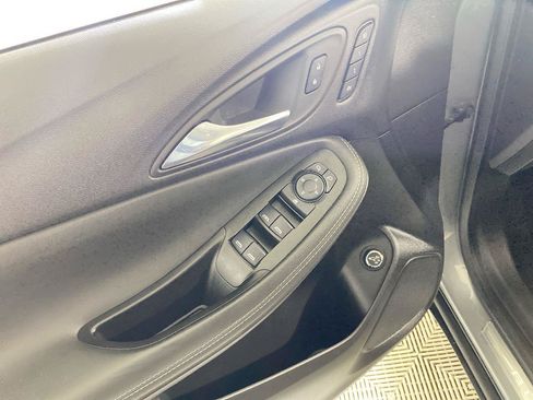 Used 2023 Buick Encore GX Essence w/ Experience Buick Package FWD image 13
