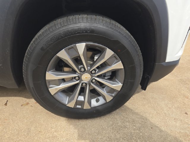 Used 2025 Chevrolet Equinox LT w/ Convenience Package II FWD image 4