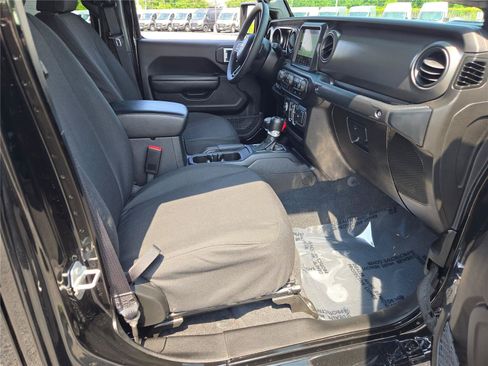 Used 2023 Jeep Gladiator Sport AWD/4WD image 8