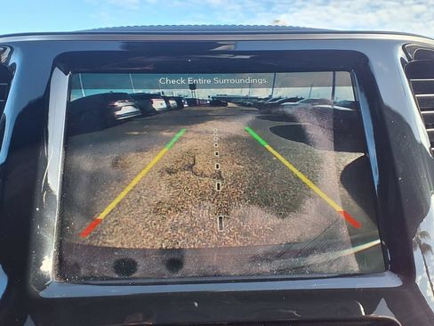 Used 2019 Jeep Cherokee High Altitude FWD image 4