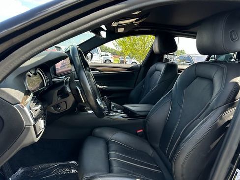 Used 2019 BMW 530e w/ Convenience Package RWD image 12