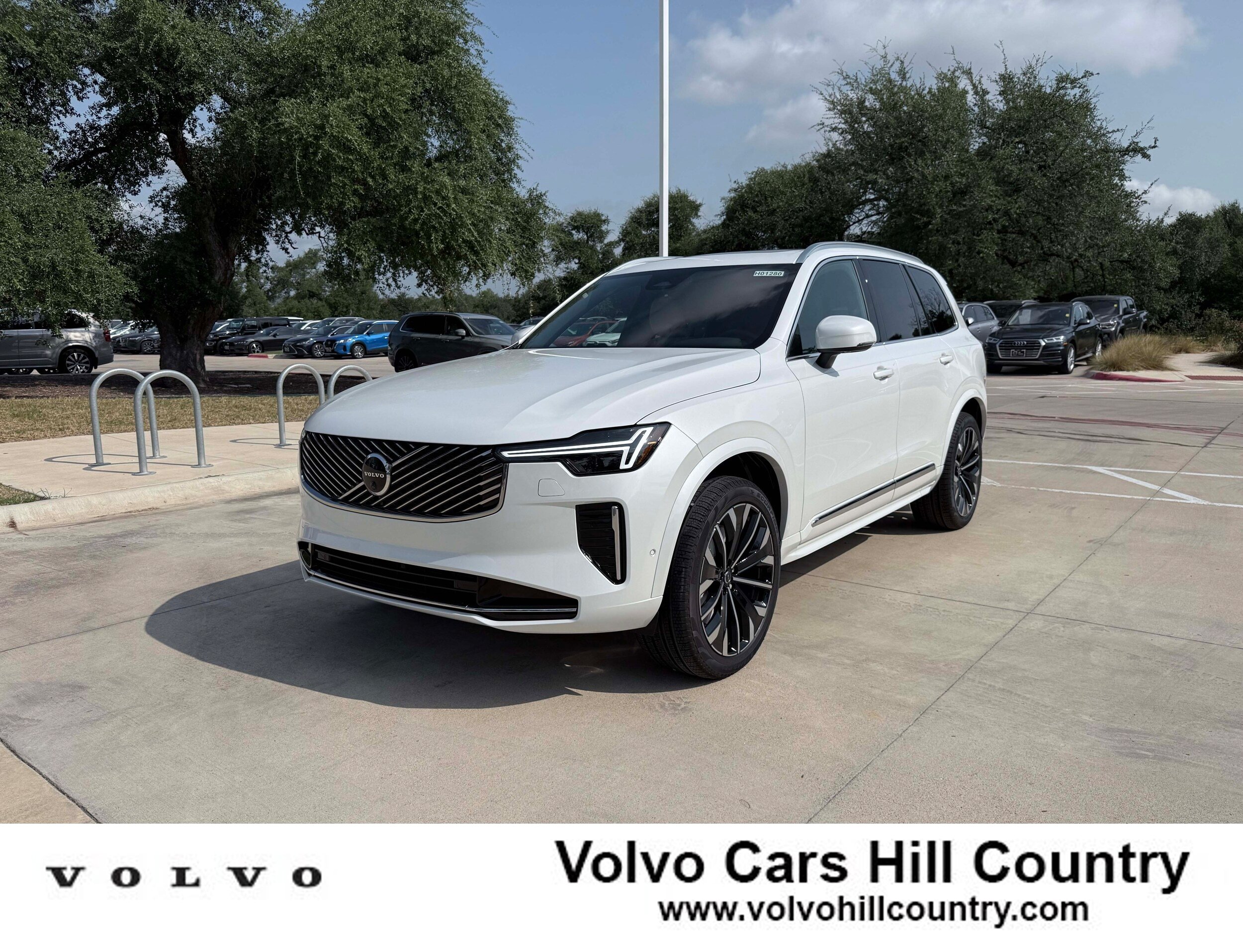 New 2026 Volvo XC90 B6 Plus w/ Protection Package Premier AWD/4WD image 1