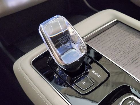 New 2026 Volvo XC90 B6 Ultra w/ Protection Package AWD/4WD image 20