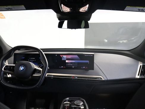 Used 2023 BMW iX xDrive50 AWD/4WD image 26