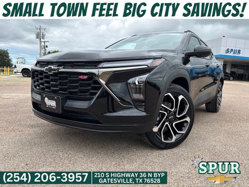 New 2026 Chevrolet Trax RS w/ Sunroof Package FWD image 1