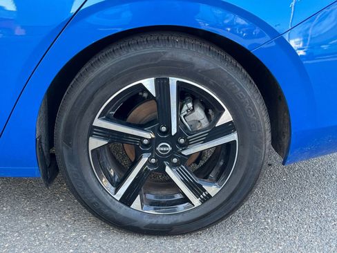 Used 2025 Nissan Sentra SV FWD image 25