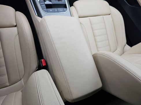 Used 2021 BMW M440i Convertible w/ Premium Package image 51