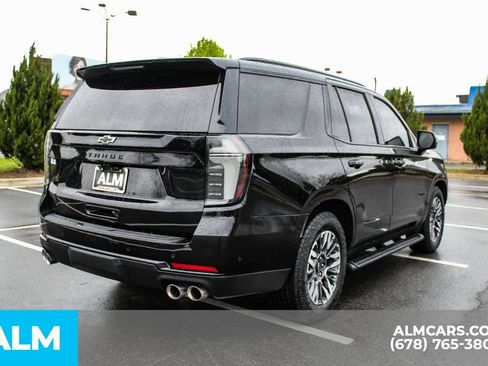 Used 2025 Chevrolet Tahoe Z71 w/ Z71 Off-Road Package AWD/4WD image 5