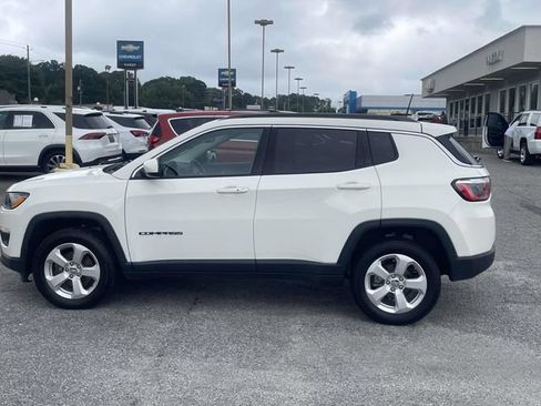 Used 2019 Jeep Compass Latitude w/ Cold Weather Group AWD/4WD image 7