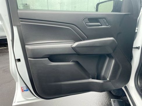 Used 2025 Chevrolet Colorado W/T w/ Advanced Trailering Package image 10