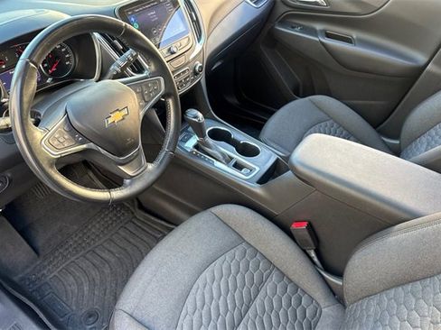 Used 2020 Chevrolet Equinox LT image 10