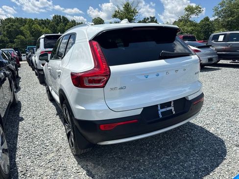 Used 2024 Volvo XC40 B5 Plus w/ Protection Package Premier AWD/4WD image 5