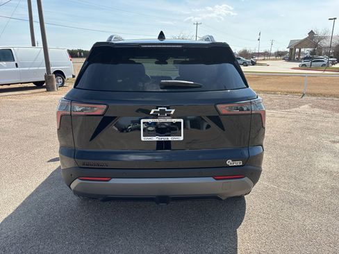 New 2026 Chevrolet Equinox LT w/ Midnight Edition image 5