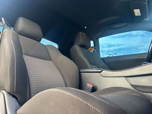 Used 2020 Dodge Challenger SXT image 23