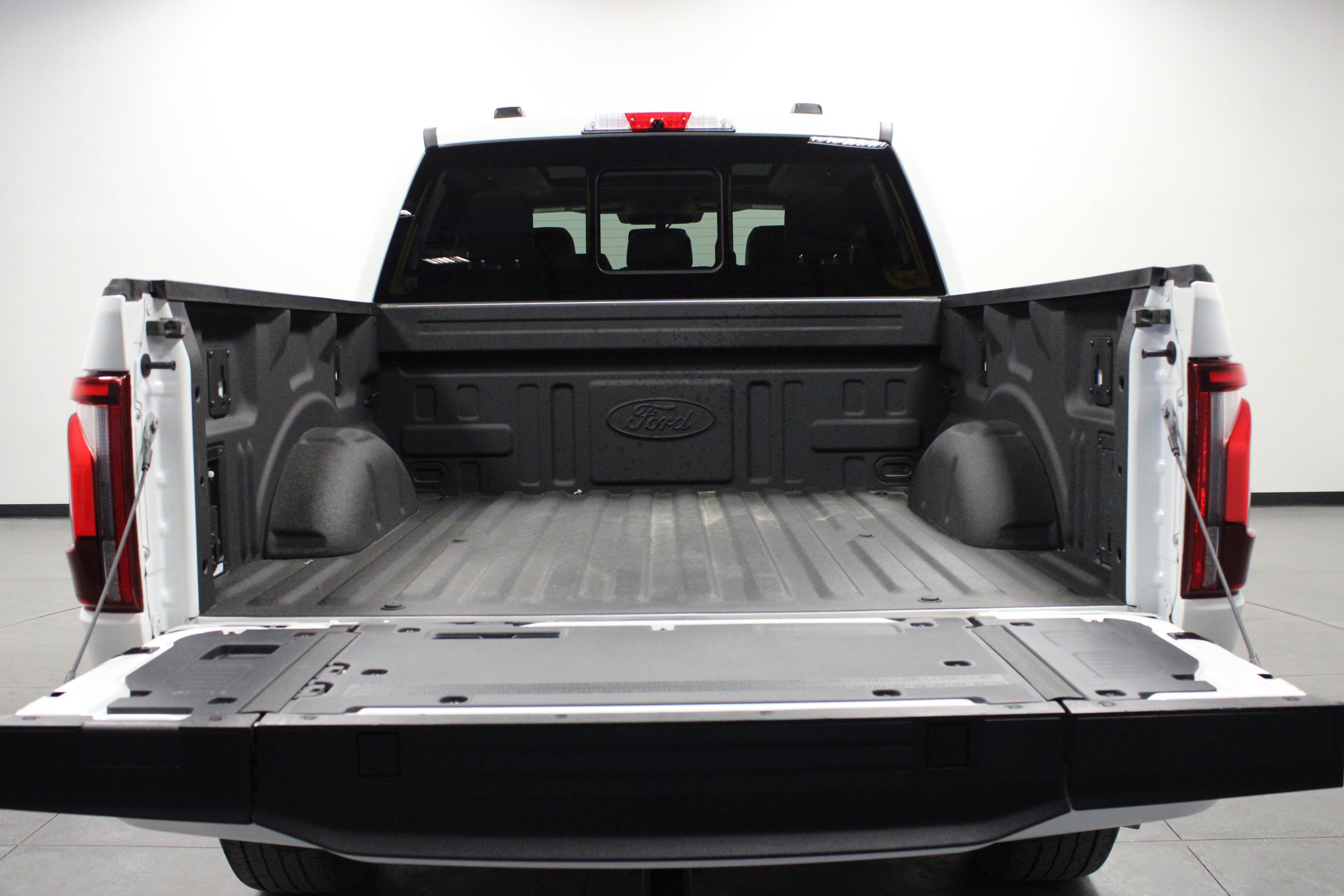 Used 2024 Ford F150 Platinum w/ Equipment Group 703A Plus AWD/4WD image 15