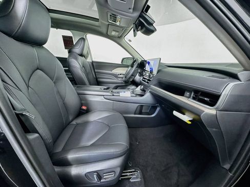 New 2026 Toyota Grand Highlander Limited image 30