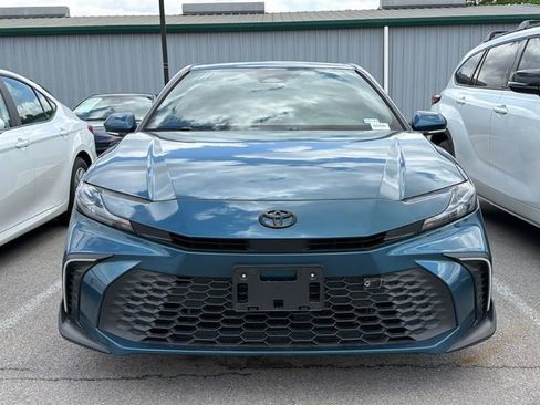 Certified 2025 Toyota Camry SE w/ Convenience Package image 2