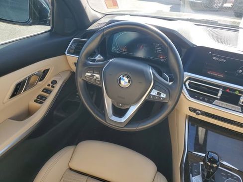 Used 2022 BMW 330i 330i w/ Premium Package image 9
