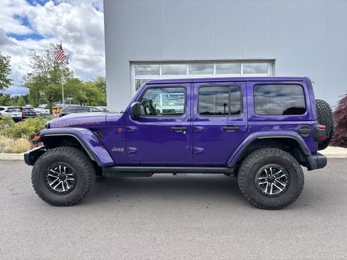 Used 2026 Jeep Wrangler Unlimited Rubicon AWD/4WD image 2