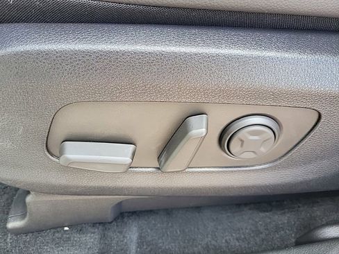 New 2025 Kia Carnival SX Prestige image 11