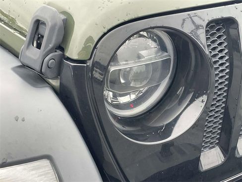 Used 2022 Jeep Wrangler Unlimited Sport image 11