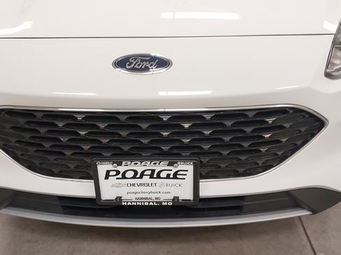 Used 2022 Ford Escape SEL image 31