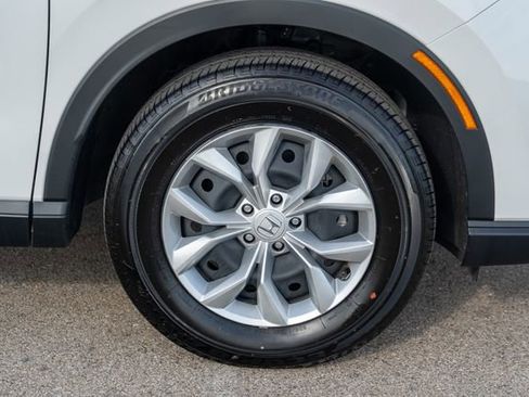 Used 2025 Honda CR-V LX image 11