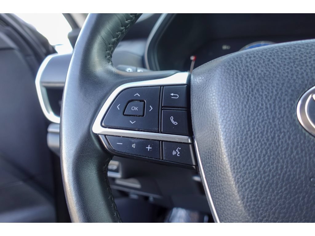 Certified 2025 Toyota Grand Highlander AWD image 15