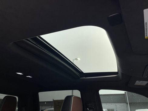 Used 2025 GMC Sierra 2500 Denali Ultimate image 18