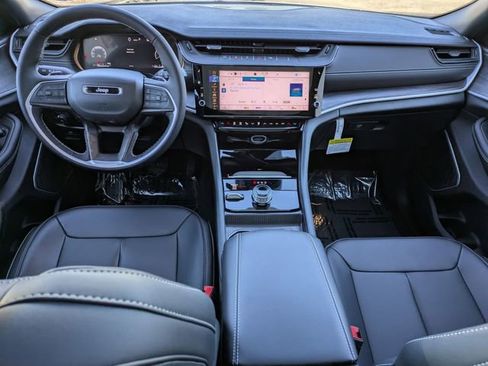 New 2026 Jeep Grand Cherokee Limited w/ Limited Altitude Package AWD/4WD image 21