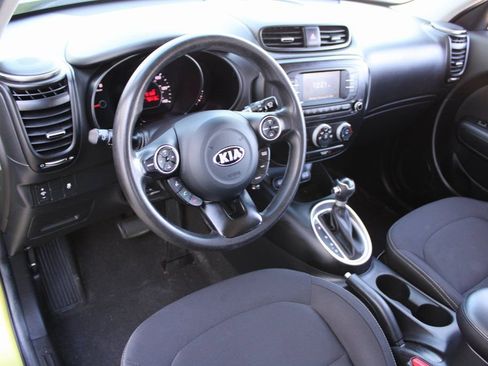Used 2018 Kia Soul image 8
