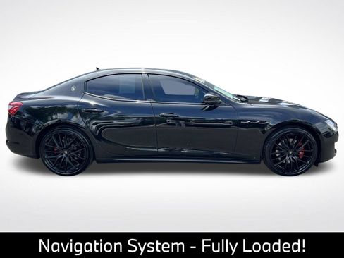 Used 2019 Maserati Ghibli RWD image 12