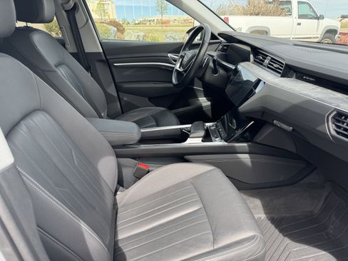 Used 2021 Audi e-tron Premium w/ Black Optic Package AWD/4WD image 13