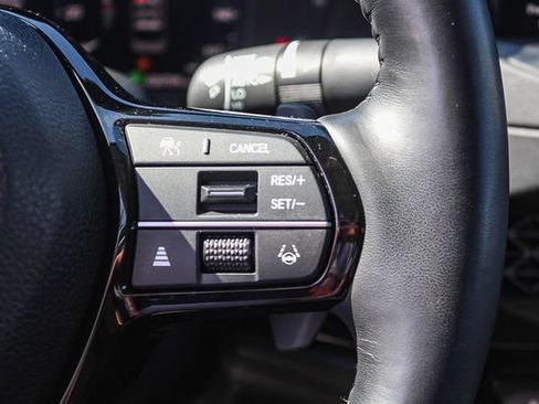 Used 2025 Honda Accord Touring image 32