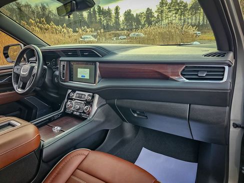 Certified 2023 GMC Yukon Denali Ultimate image 48