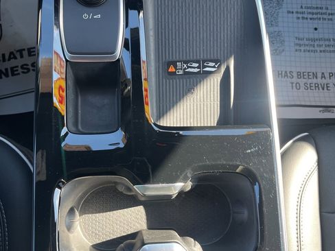 Used 2025 Buick Enclave Preferred image 25