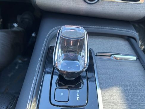 Certified 2024 Volvo XC90 B6 Ultimate image 39